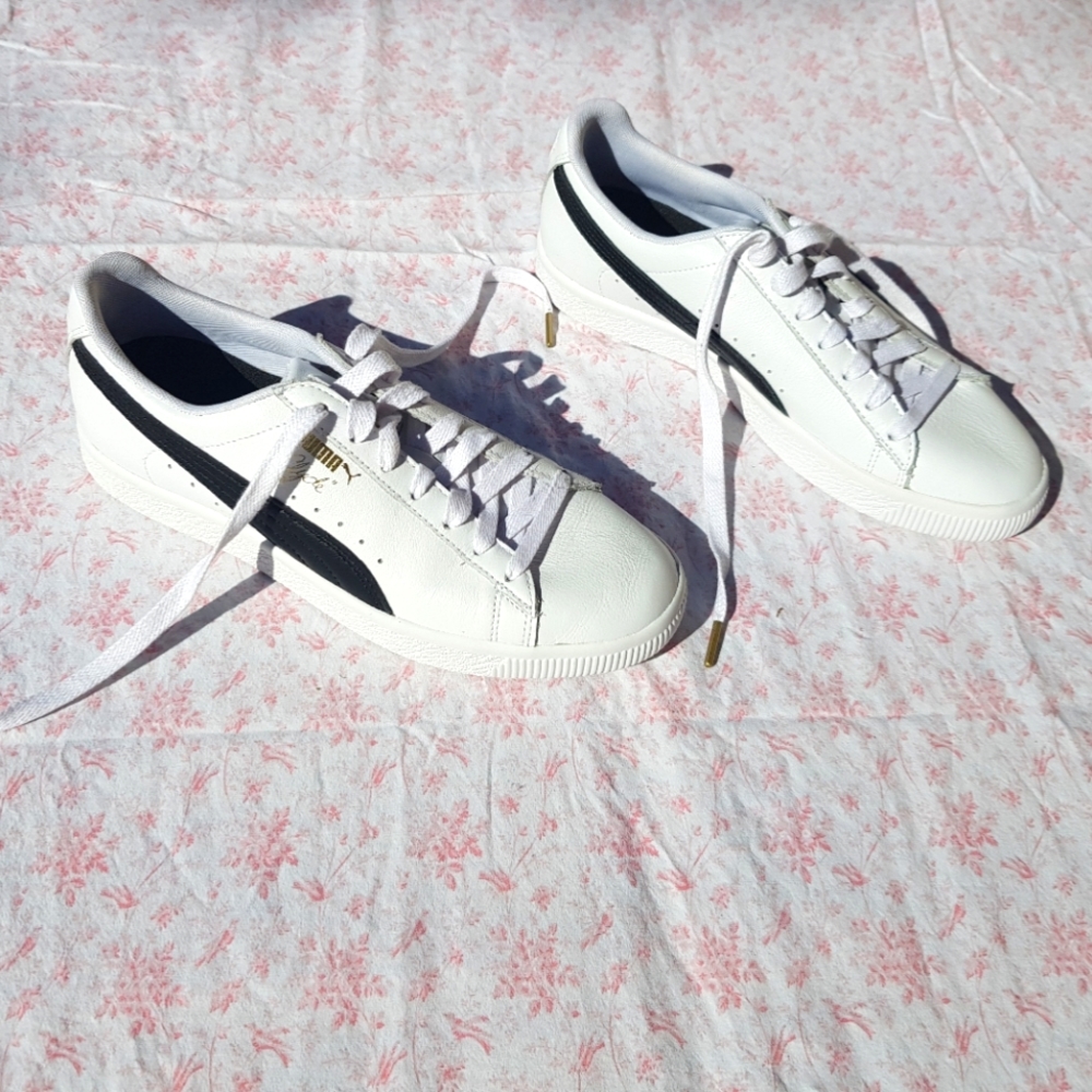 NEW Puma sneakers